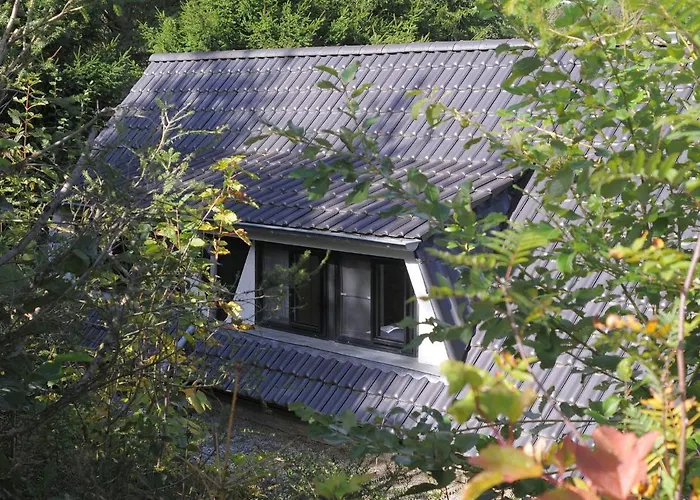 Dom wakacyjny In Gerolstein Forest Hinterhausen