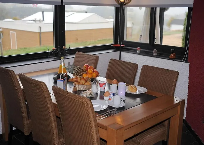 Dom wakacyjny In Gerolstein Forest Hinterhausen